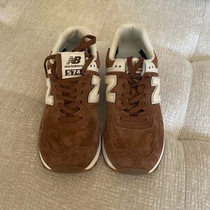 New blalances 574 Brown US Woman 9